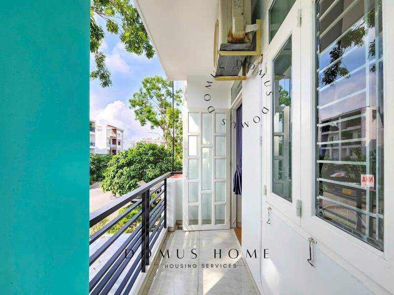 Siêu phẩm 1 phòng ngủ ban công cửa sổ lớn giá hời kdc sadeco quận 7