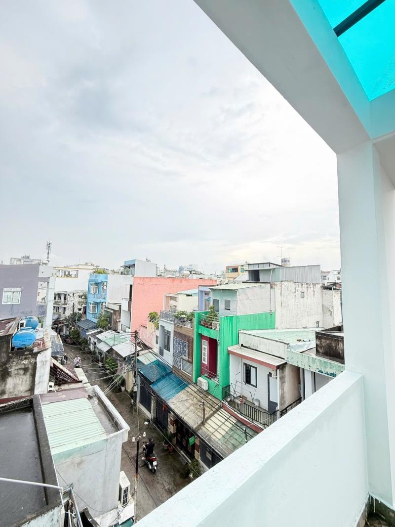 Căn hộ 1 phòng ngủ, tách bếp, ban công siêu thoáng, full nội thất tại vũ tùng, bình thạnh, sát chợ bà chiểu & giáp quận 1