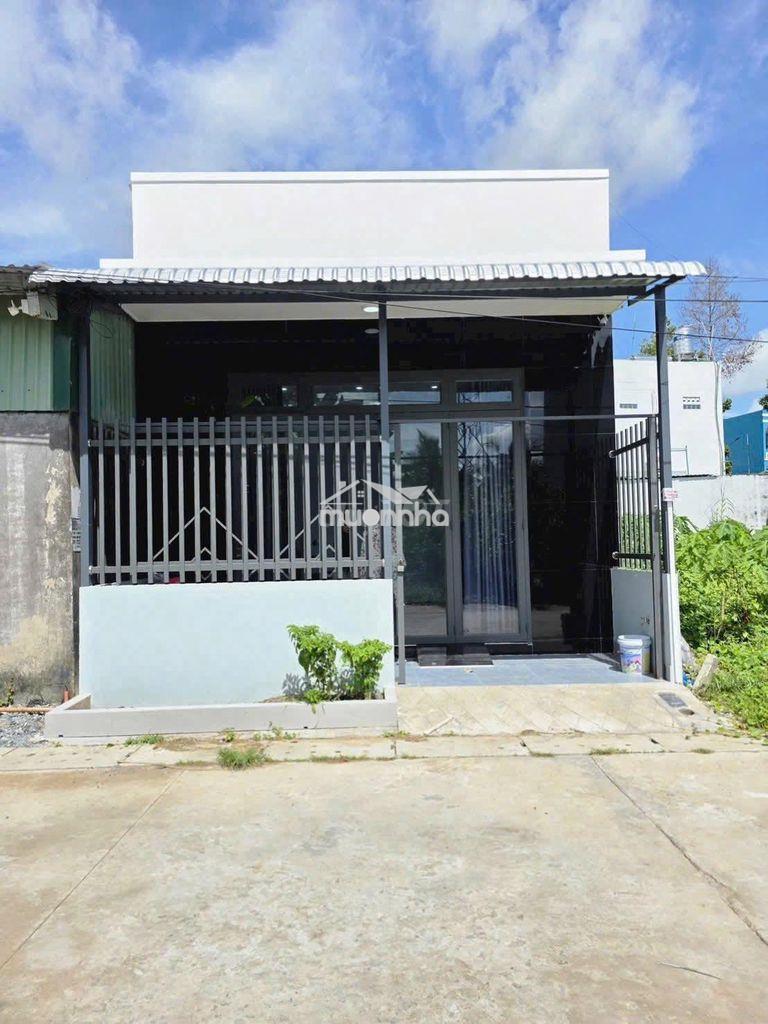 Giảm sâu còn 820tr, 105m2, nhà ngay 1 xẹt đào văn thử, củ chi, shr