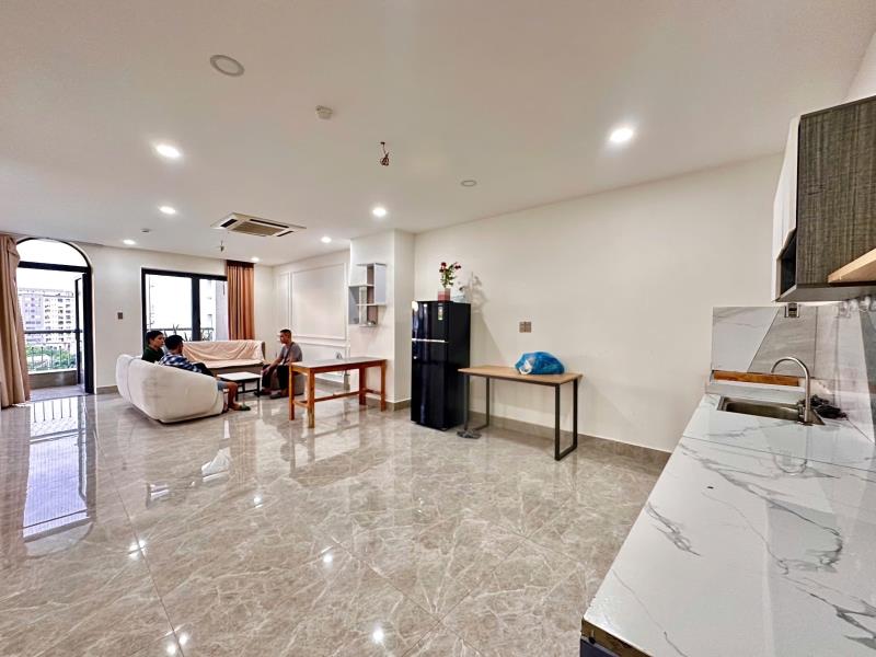 Cho thuê căn hộ 100m2, ban công, 1 phòng ngủ full nội thất ngay nguyễn xí - Ảnh 2