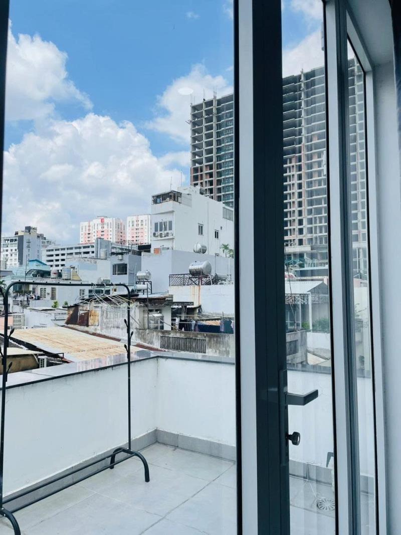 Penhouse quận 1 + bancol siêu to - Ảnh 2