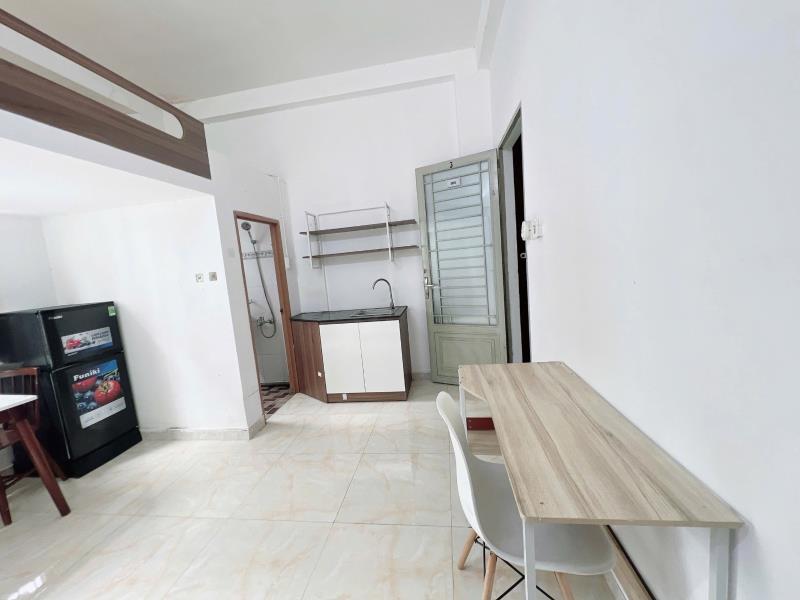 Phòng trọ có gác, cửa sổ lớn full nội thất ở được 2-3 người ở trần huy liệu gần q3 - Ảnh 3