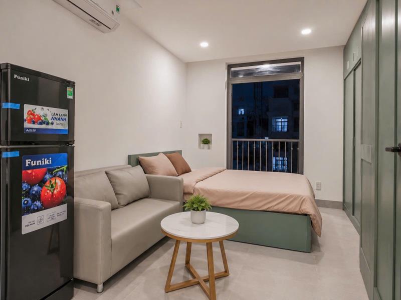 Cho thuê căn hộ có ban công rộng thoáng mát full nội thất đường hoàng hoa thám quận bình thạnh, gần phú nhuận, quận 1