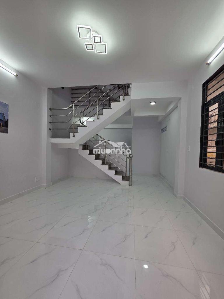 Góc 2 mt hxh, gần aeon mall,60m2,3 tầng,sổ vuông - Ảnh 3
