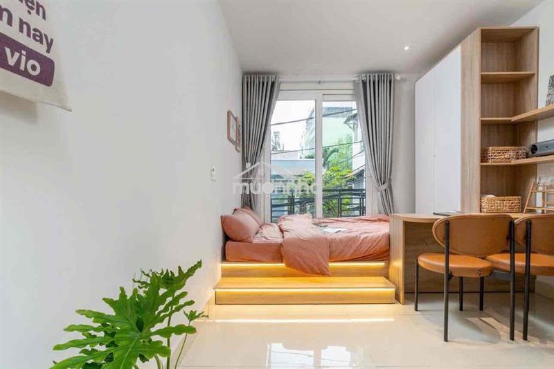 Studio ban công giá mềm