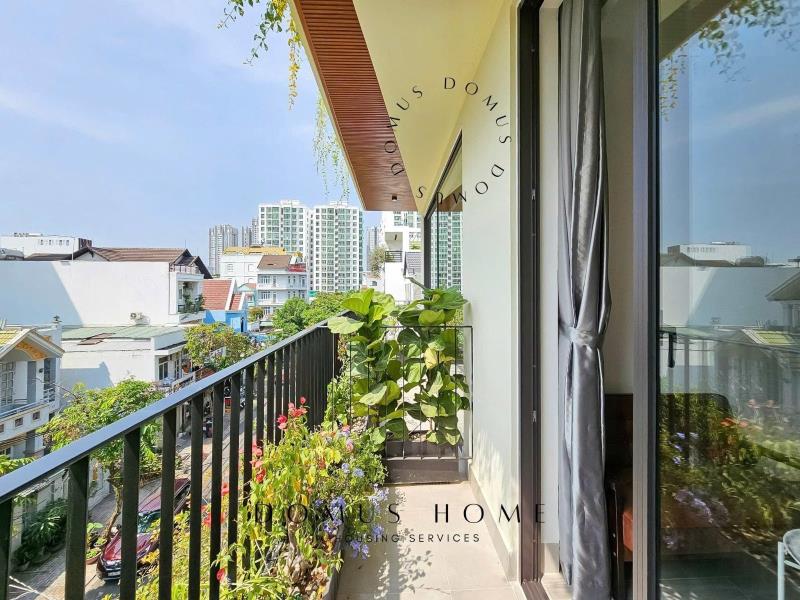 Duplex ban công đường số 81 tân quy quận 7 full nội thất
