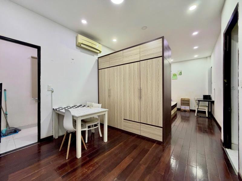 Ngay cộng hoà , vách ngăn bếp , full nội thất - Ảnh 2