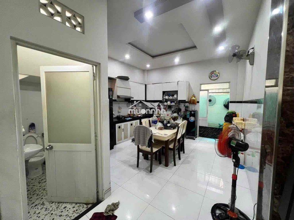 Nhà 5 tầng 55m2 đường tám danh p4 q8 - Ảnh 2