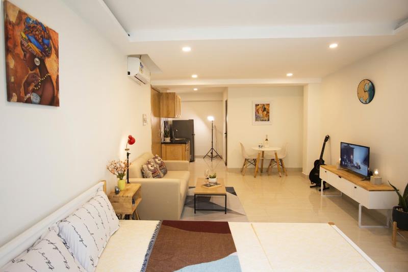 Cho thuê phòng 35m2, cửa sổ trời lớn, full nội thất ngay vũ huy tấn, phan xích long, gần q1, q3 - Ảnh 2