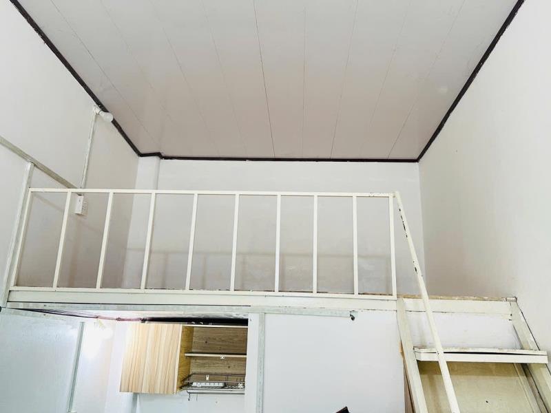 Phòng trọ duplex gác cao khu vực tân bình, gần đại học văn hiến, công thương, ở được 2-3 người - Ảnh 2