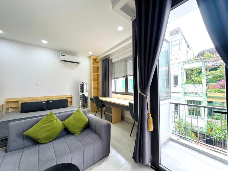 Căn hộ 45m2 ban công, nguyễn cửu vân sát quận 1, có tivi, sofa, nhà thang máy, an ninh, nhận khách nước ngoài, ngắn hạn - Ảnh 2
