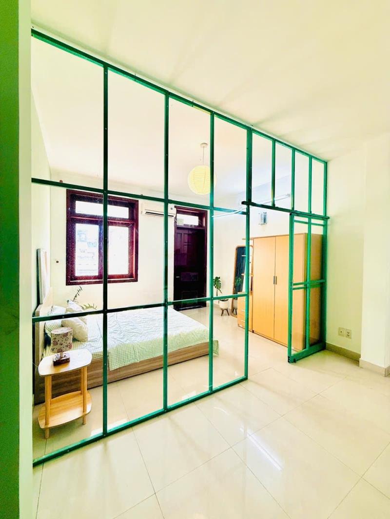 Cho thuê căn hộ 1 pn có ban công, máy giặt riêng, full nội thất, bình thạnh gần ngã tư hàng xanh - 0941746163 - Ảnh 2