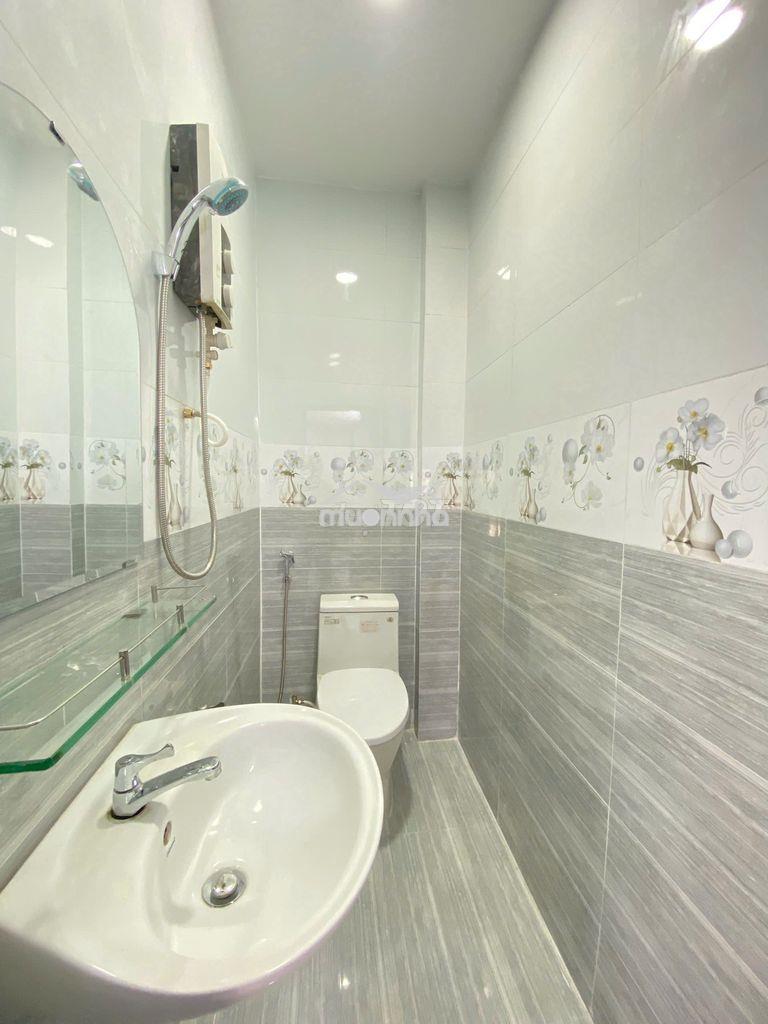 Nhà 3 tầng : gồm 1 trệt + 1 lầu + 1 lửng đúc - dtsd 93m2 giá 14tr - Ảnh 4