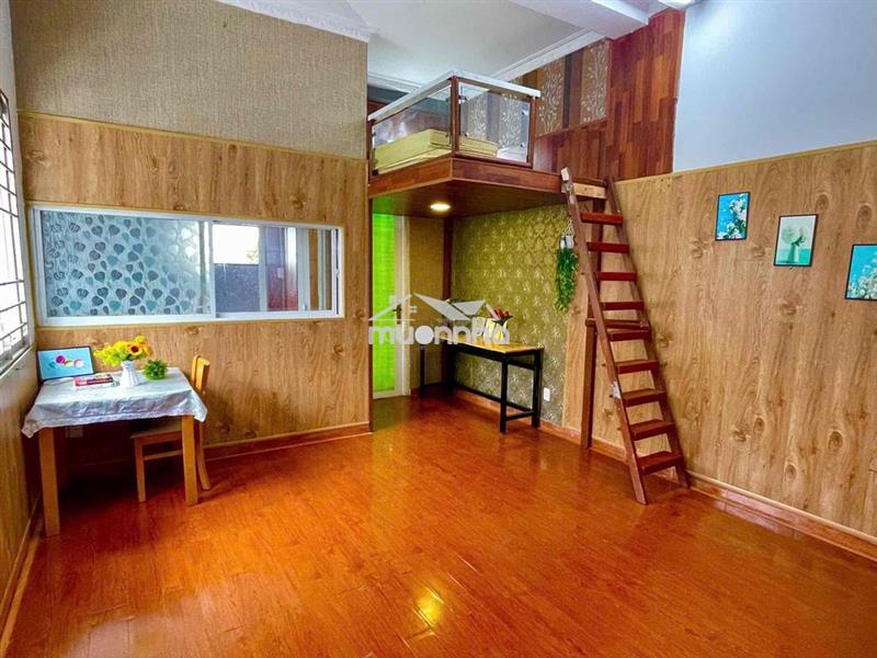 Phòng gác tách bếp, có ban công giá tốt đường huỳnh tấn phát