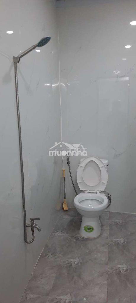 Cho thuê nhà  nguyên căn 4 phòng ngũ, đường lê văn duyệt p1 q.bt - Ảnh 2