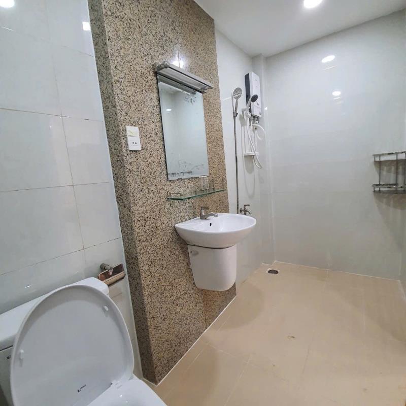 Phòng cửa sổ lớn full nội thất ngay nơ trang long gần chợ bà chiểu - Ảnh 4