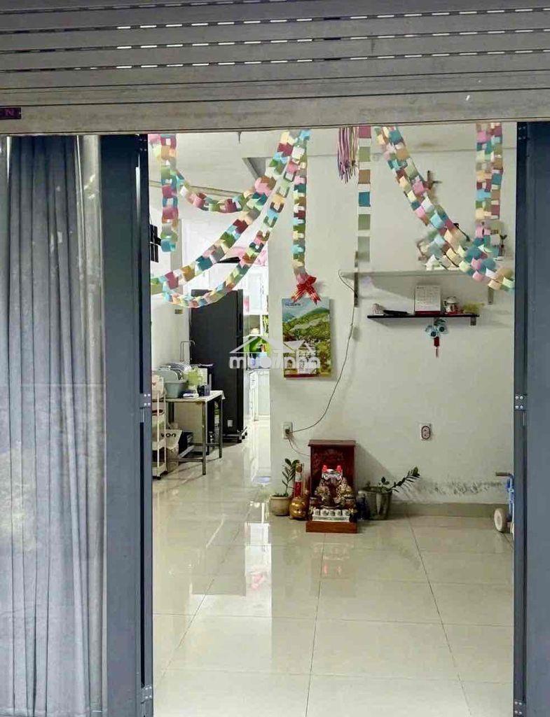 Nhà 4x10m 1lầu (2pn 2wc) hẻm 4m thông. luỹ bán bích. tân phú
