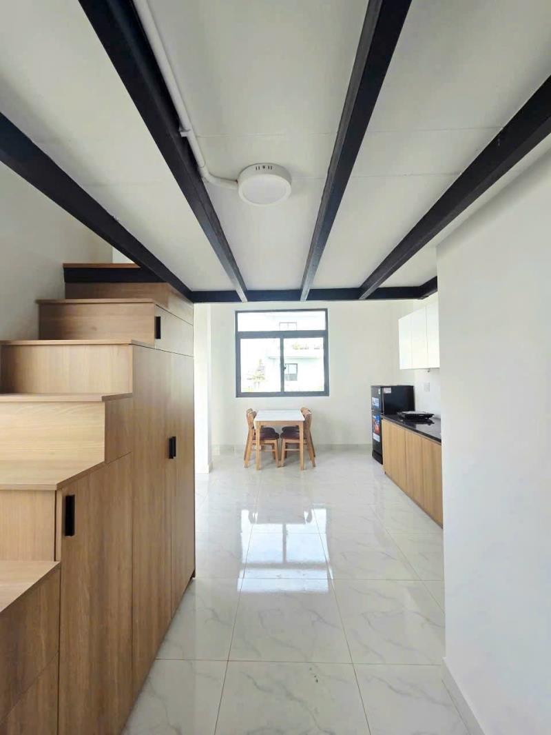 Thuê phòng duplex ban công gần vlu - Ảnh 2