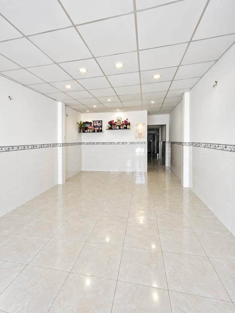 Bán nhà mặt tiền vườn lài 2 tầng 72m² – giá chỉ 7.x - Ảnh 2