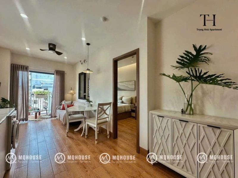 Hệ thống căn hộ - cộng hòa . full nội thất, có cửa sổ thoáng phòng thiết kế theo style tối giản phù hợp vs nhiều gu, dễ dàng decor lại, ra vào cửa vân tay, camera an ninh 24/24,... phù hợp ở 2 người - Ảnh 3