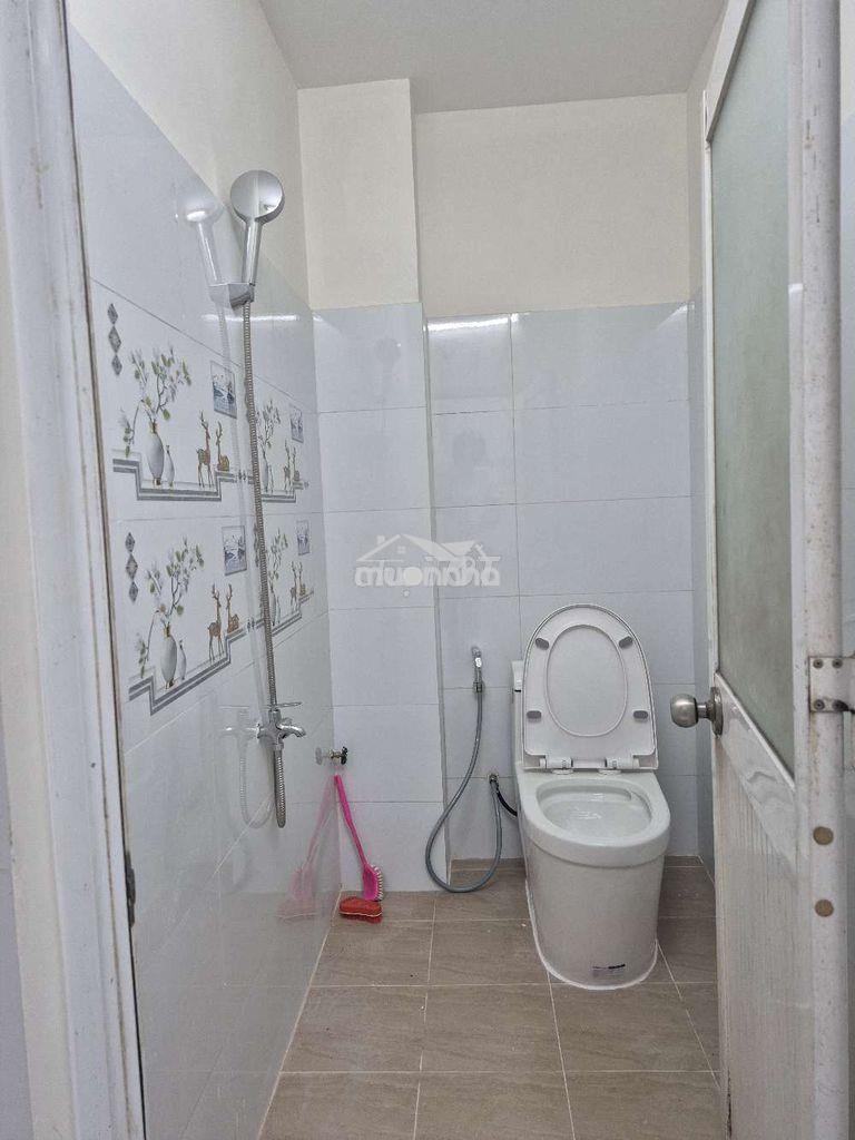 Nhà cho thuê 4x16m 3pn _ hẻm xe hơi đường lê trọng tấn - Ảnh 4