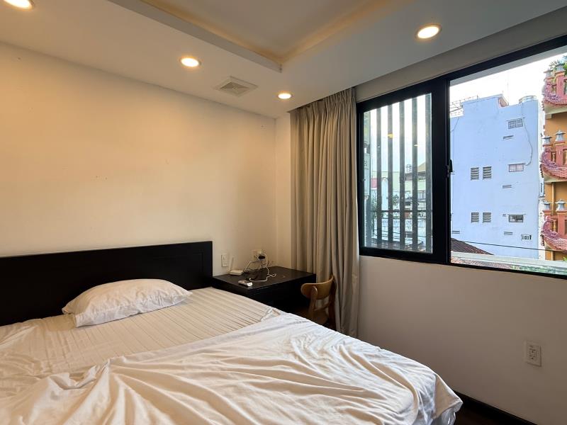 Căn hộ 1pn ngay phan xích long, cách quận 1 500m có ban công và full nội thất 