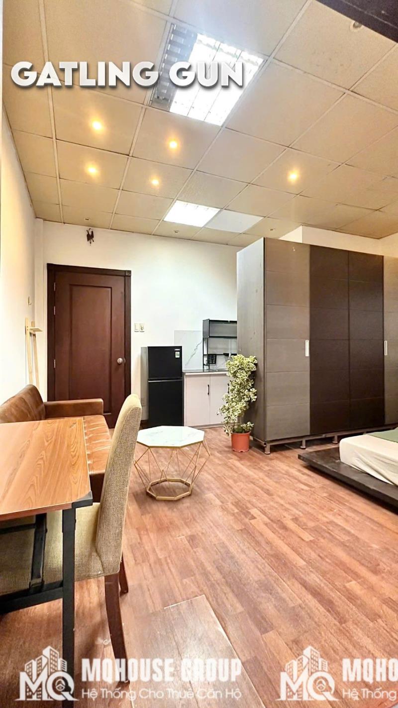 Phòng ban công tách bếp mới nhiều cửa sổ thoáng mát ngay vòng xoay hàng xanh - quận 1 - phú nhuận - Ảnh 4