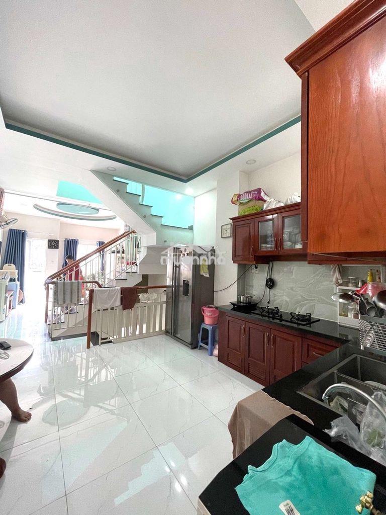🏠 Bán nhà 3 tầng dt 4 ❌ 14m- hxh p. đông hưng thuận- q12 -5 tỷ  tl.