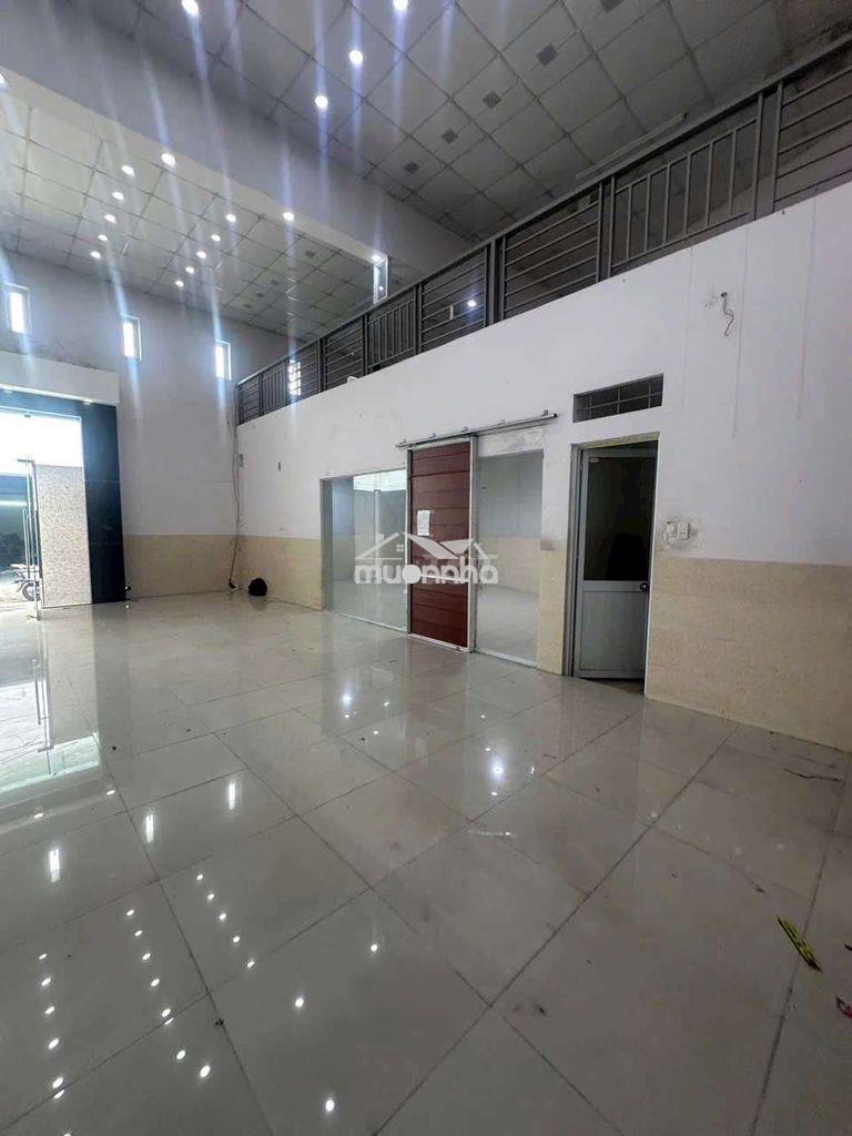 Kho đẹp nền gạch men  gò xoài 270m2 - Ảnh 2
