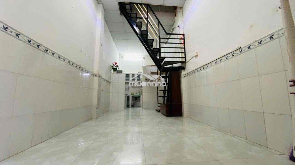 Bán nhà nhỏ đủ công năng 2phòng ngủ kín. nhà 1 trệt 1 lầu. - Ảnh 2