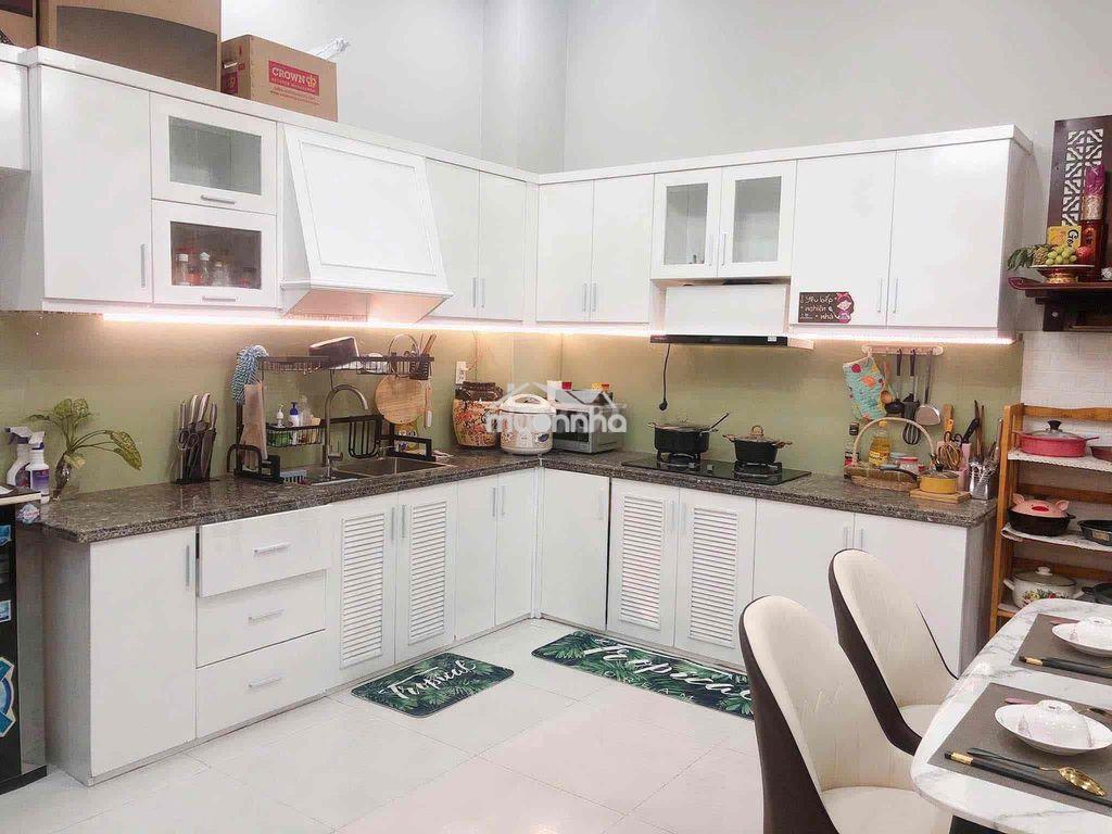Nhà 3 lầu xe hơi đậu cửa full nội thất 4pn giá 11 triệu - Ảnh 4