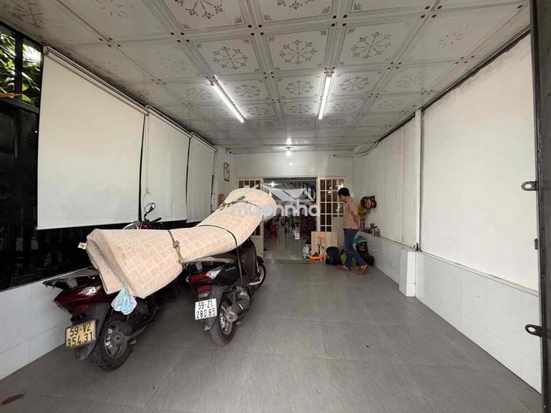 12 triệu cho thuê nhà hẻm xe hơi - diện tích khủng