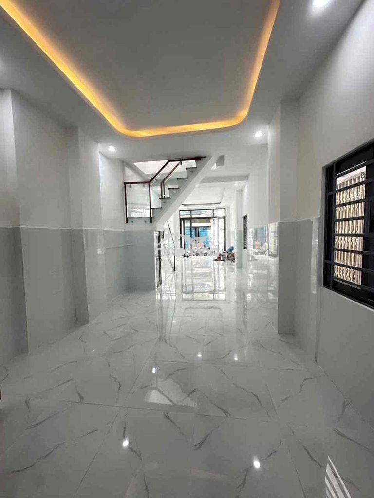 Cho thuê nguyên căn hxh trệt 1 lầu. gần chợ phạm văn bạch - Ảnh 3