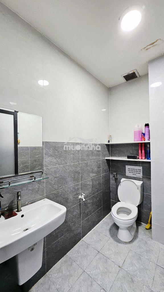 Văn phòng kdt vạn phúc city trệt lầu 7x20m giá 32tr full nội thất - Ảnh 3