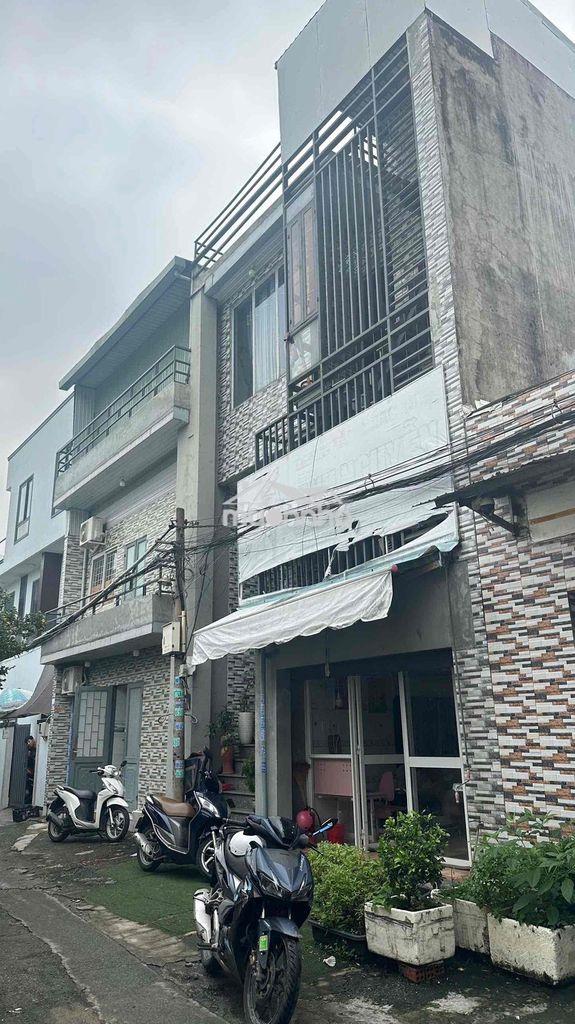 Bán nhà