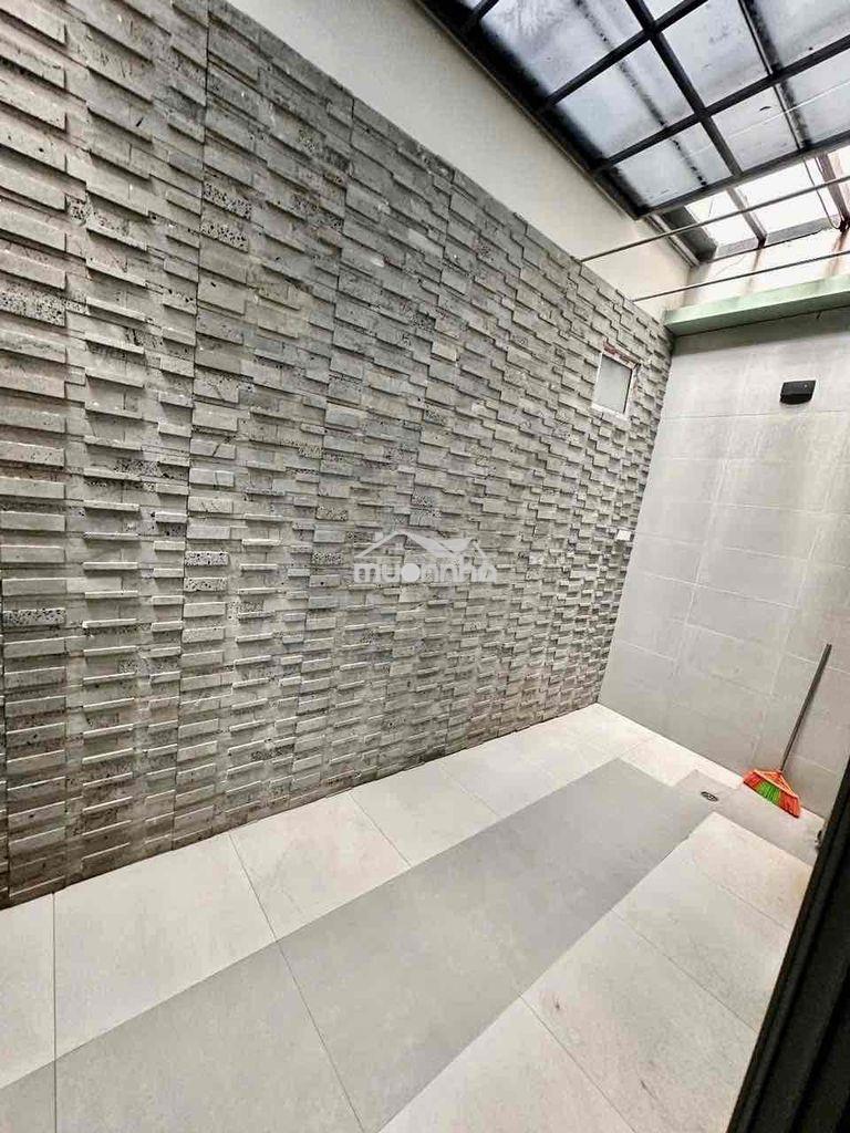 Nhà đẹp 5,5x20m 2lầu st (4pn 4wc) hẻm tải 6m. phan anh - giáp tân phú - Ảnh 4