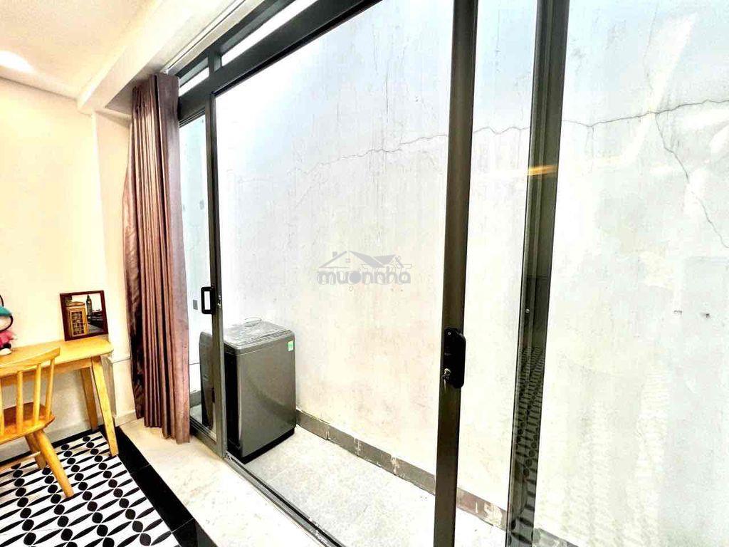 Studio full nội thất, ban công ngay trung tâm quận 7 - Ảnh 3