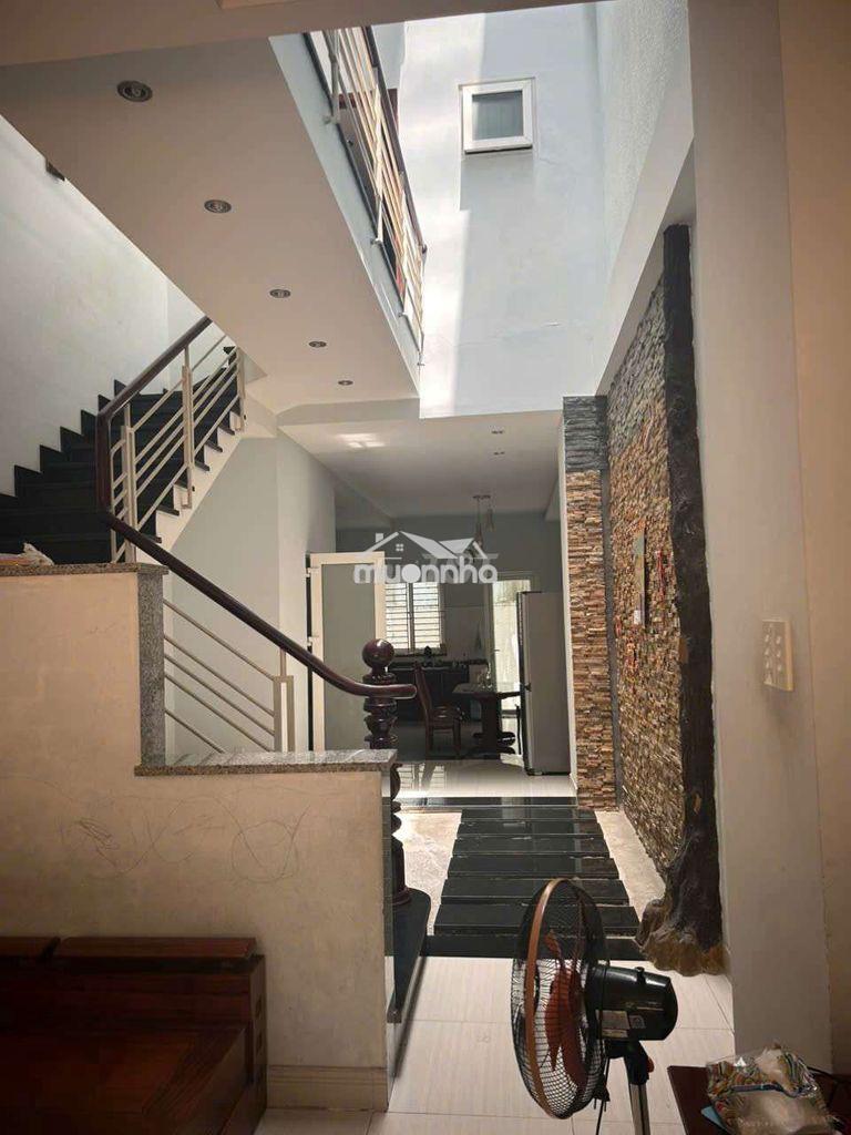 Nhà cho thuê. 4 phòng ngủ 12 triệu - Ảnh 2