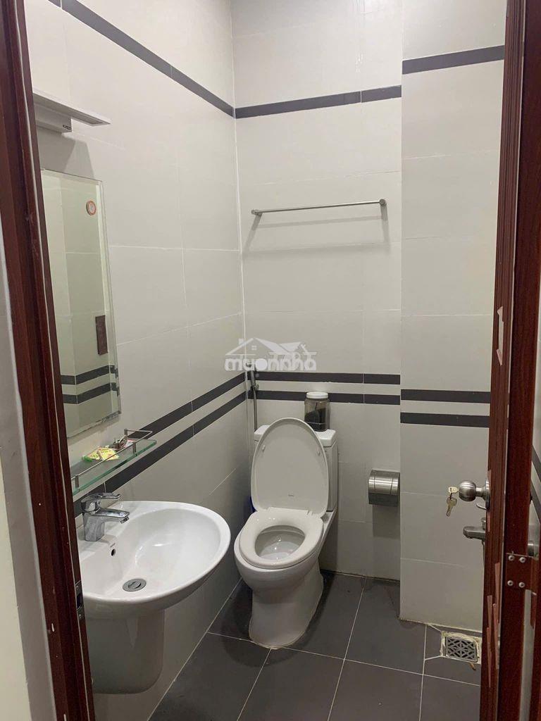 Nhà hẻm xe hơi số 5 nơ trang long 5 lầu cho thuê 20tr tháng giá rẻ - Ảnh 4
