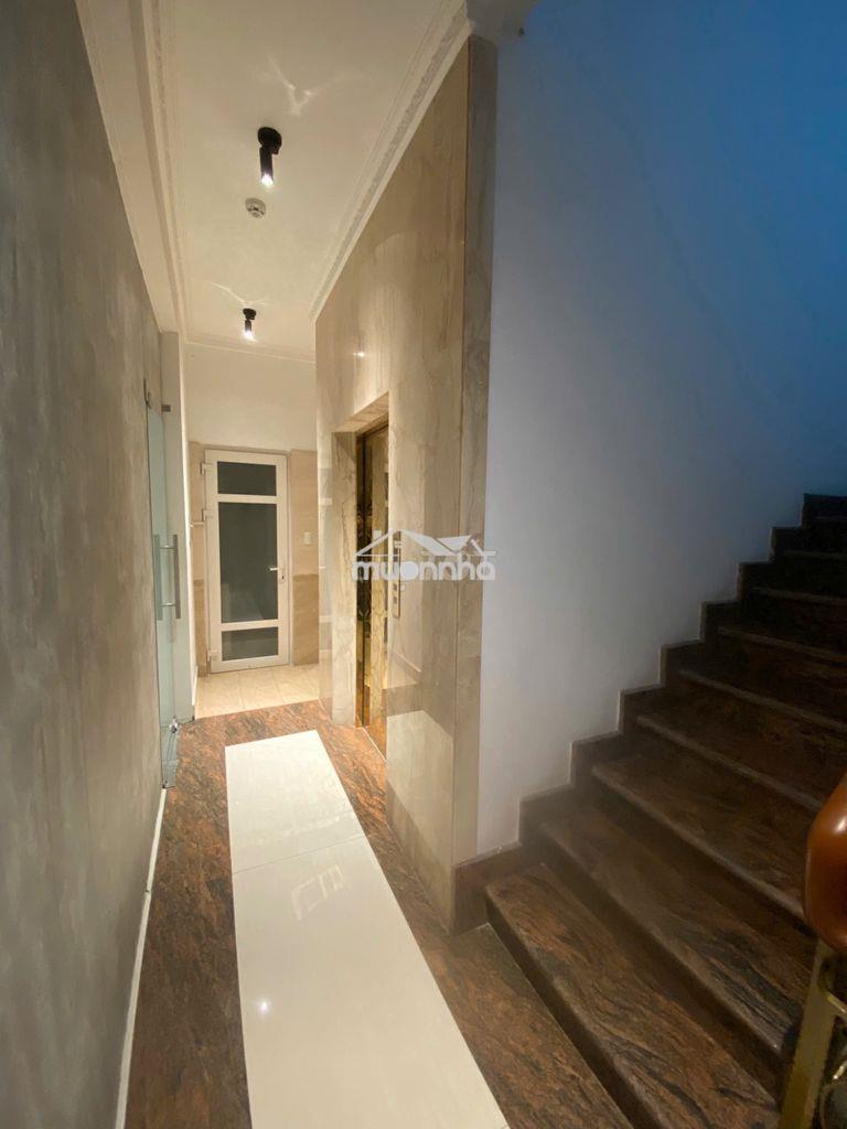 Văn phòng decor cho thuê tại quận 1 kèm sân thượng rooftop. - Ảnh 3