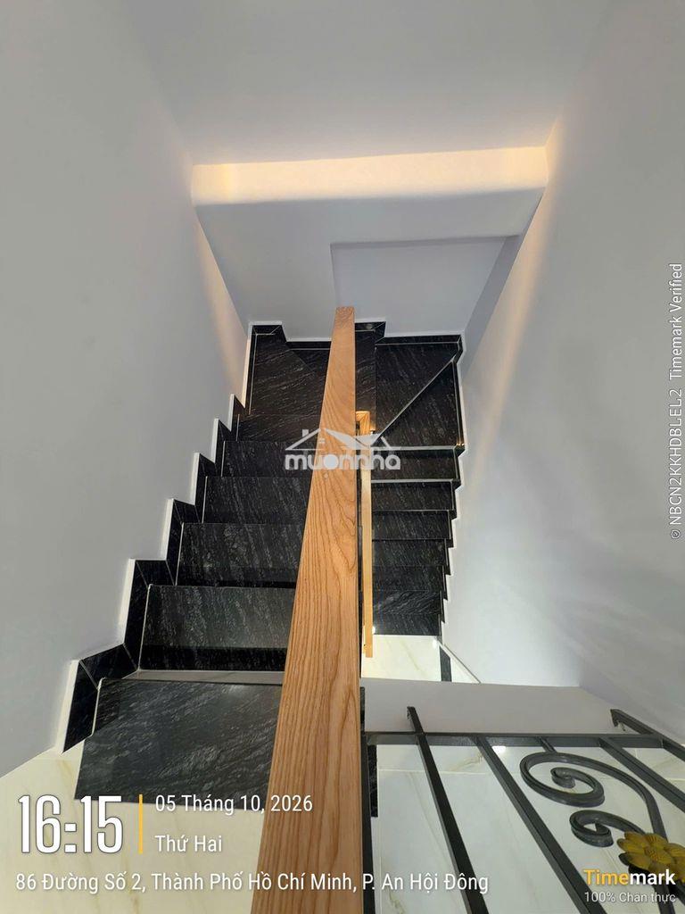 Nhà đẹp - vị trí đẹp - 4 phòng - chính chủ cần bán gấp - Ảnh 4