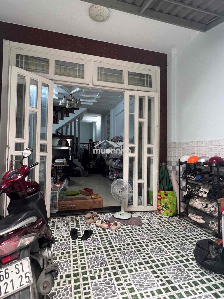 Cho thuê nhà nguyên căn ngay chợ cầu đồng , quận 12