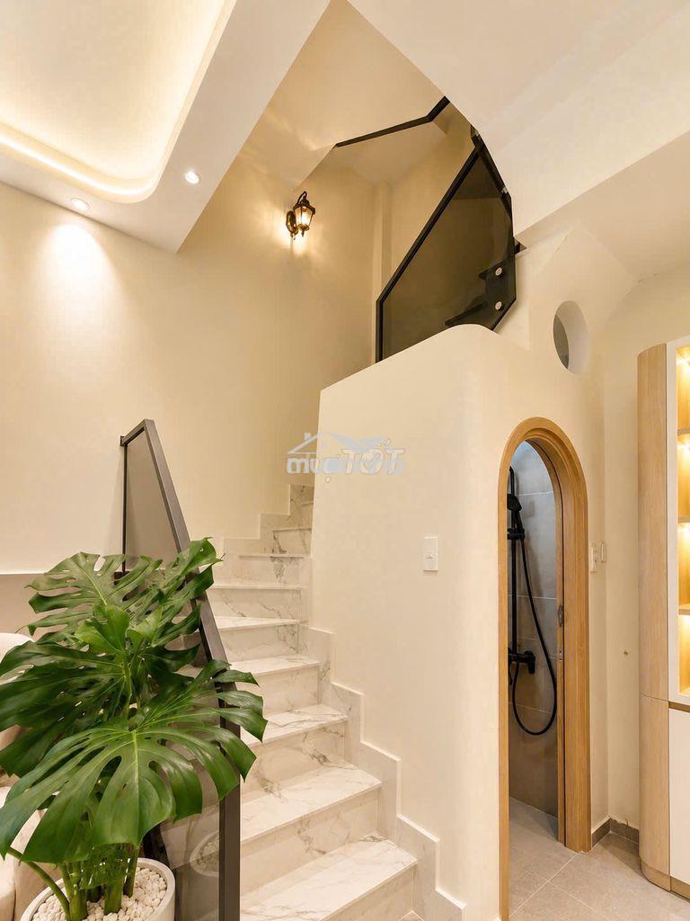Nhà đẹp full nội thất – hẻm thạch lam – cách mt 1 căn - giá 3.85 tỷ