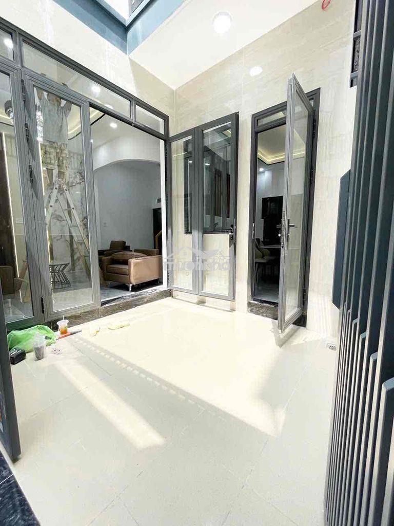 Bán nhà xây mới 4 tầng sau căn mặt tiền âu dương lân p3. q8 - Ảnh 2