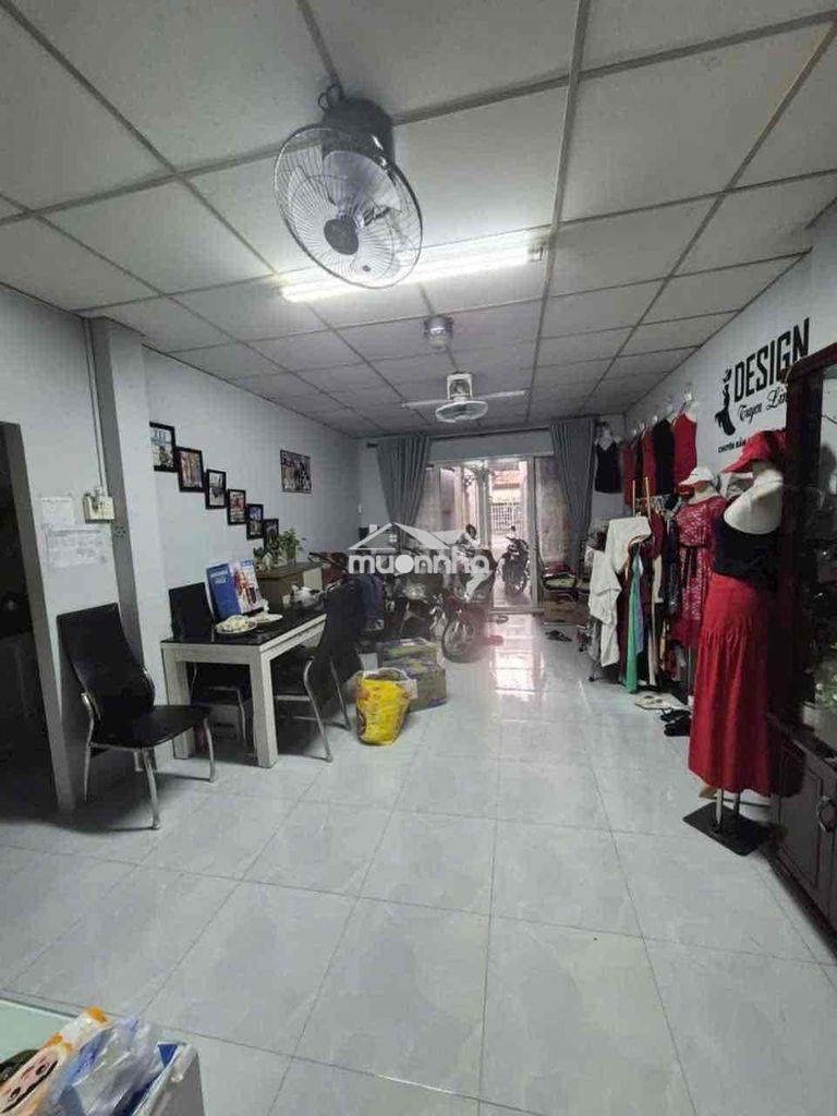 Tôi cần bán căn nhà của gia đình số 12/5 khánh hội