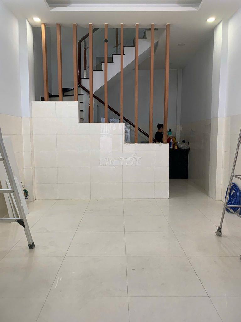 Trống căn nhà đường đồng xoài dt : 4x8, 3 lầu , 3pn - Ảnh 2