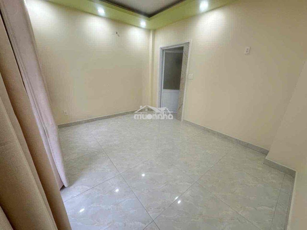Hai phòng ngủ rộng 60m2 ngay iuh cơ sở 1 - Ảnh 3