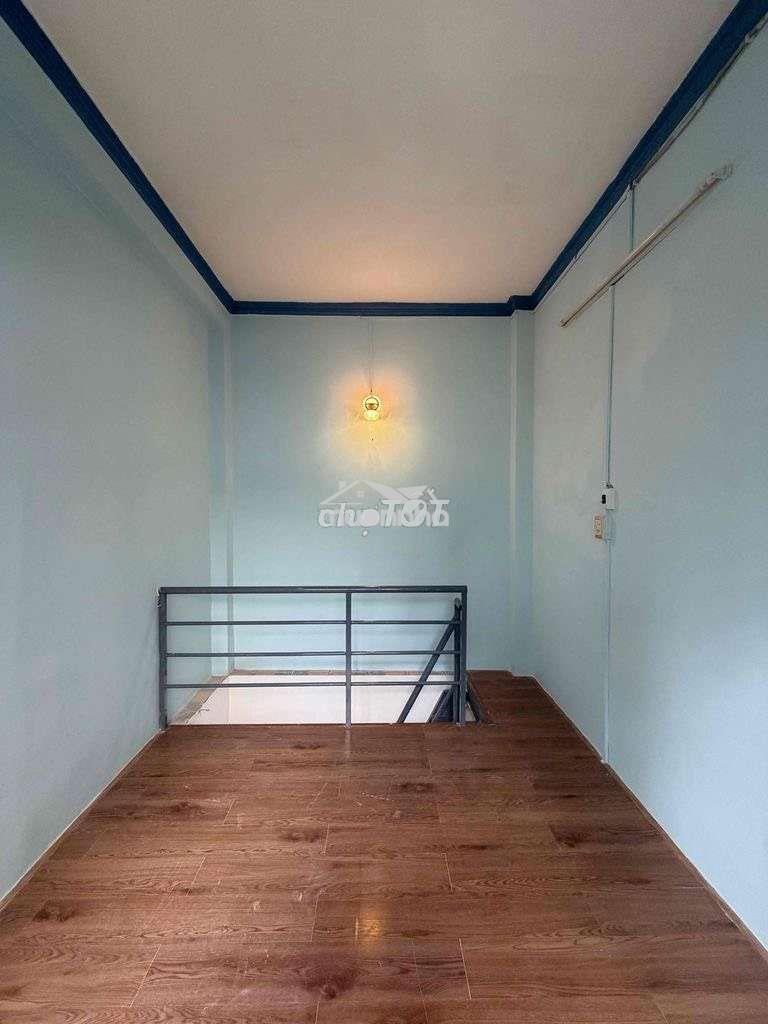 Nhà thuê nguyên căn 1pn 1wc ở liền - Ảnh 2