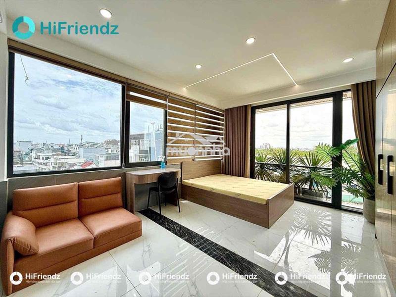 Cho thuê căn hộ bancon view kính hiện đại full nt kế ermart phi
