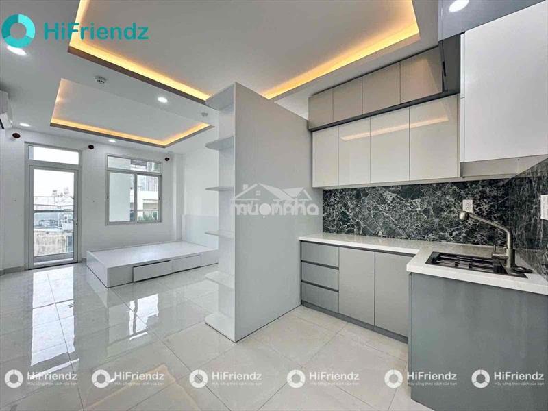 Căn hộ tách bếp ban công đối diện emart phan văn trị 2phut tới iuh